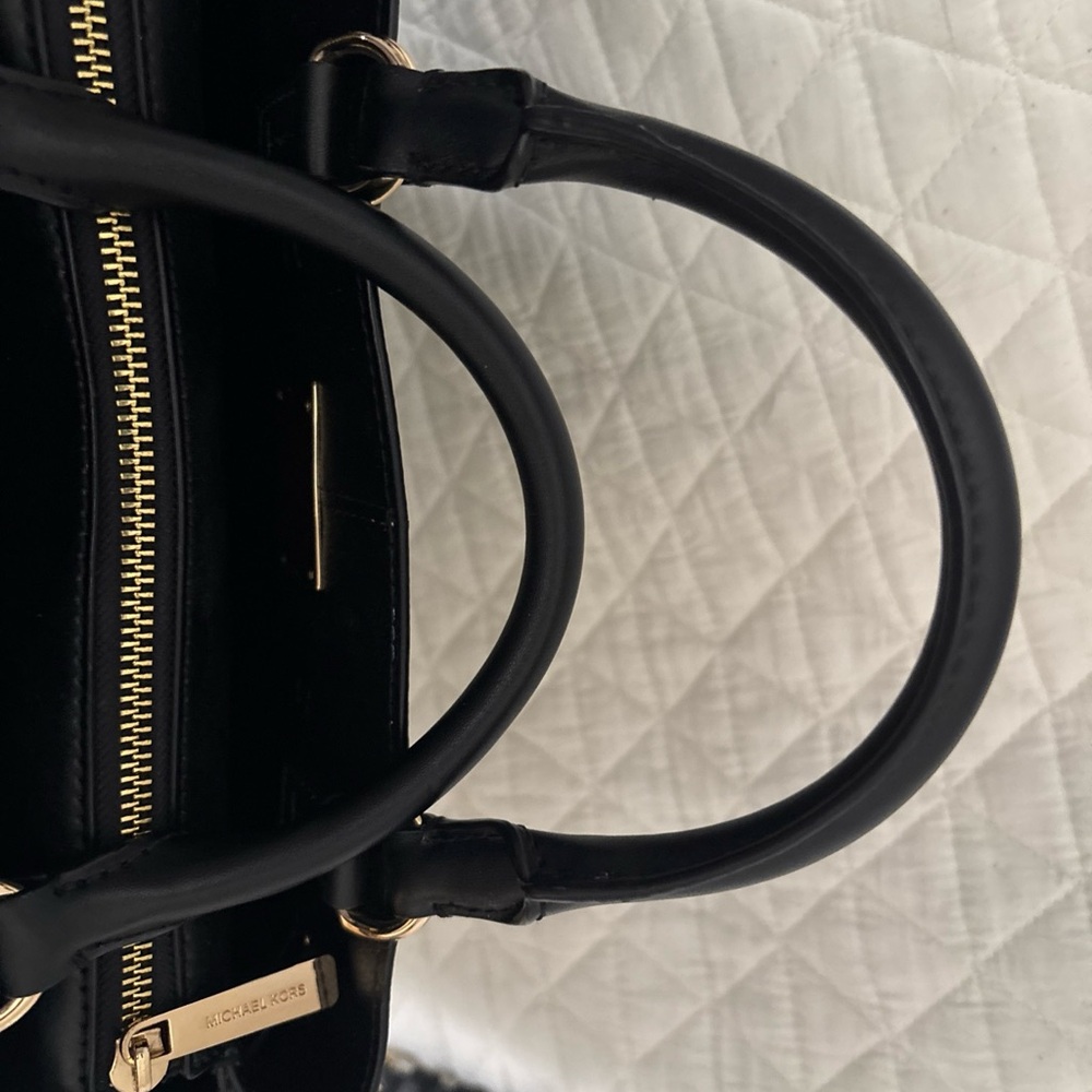 Michael Kors Reed TwoTone Large Bag Purse Black White(Vanilla) Gold Trim RARE - Picture 6 of 16